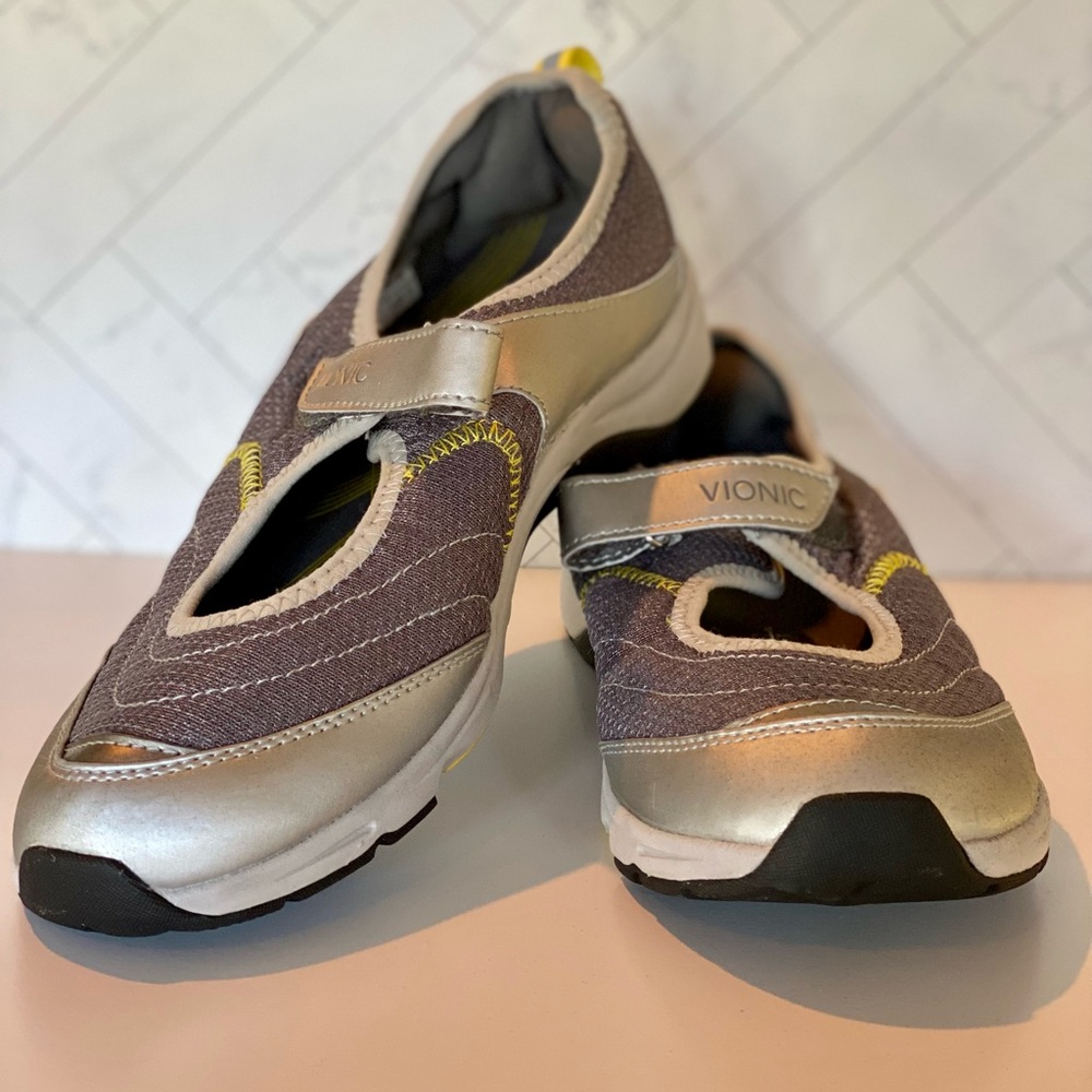 Like new.  Mary Jane styled Vionic sneaker